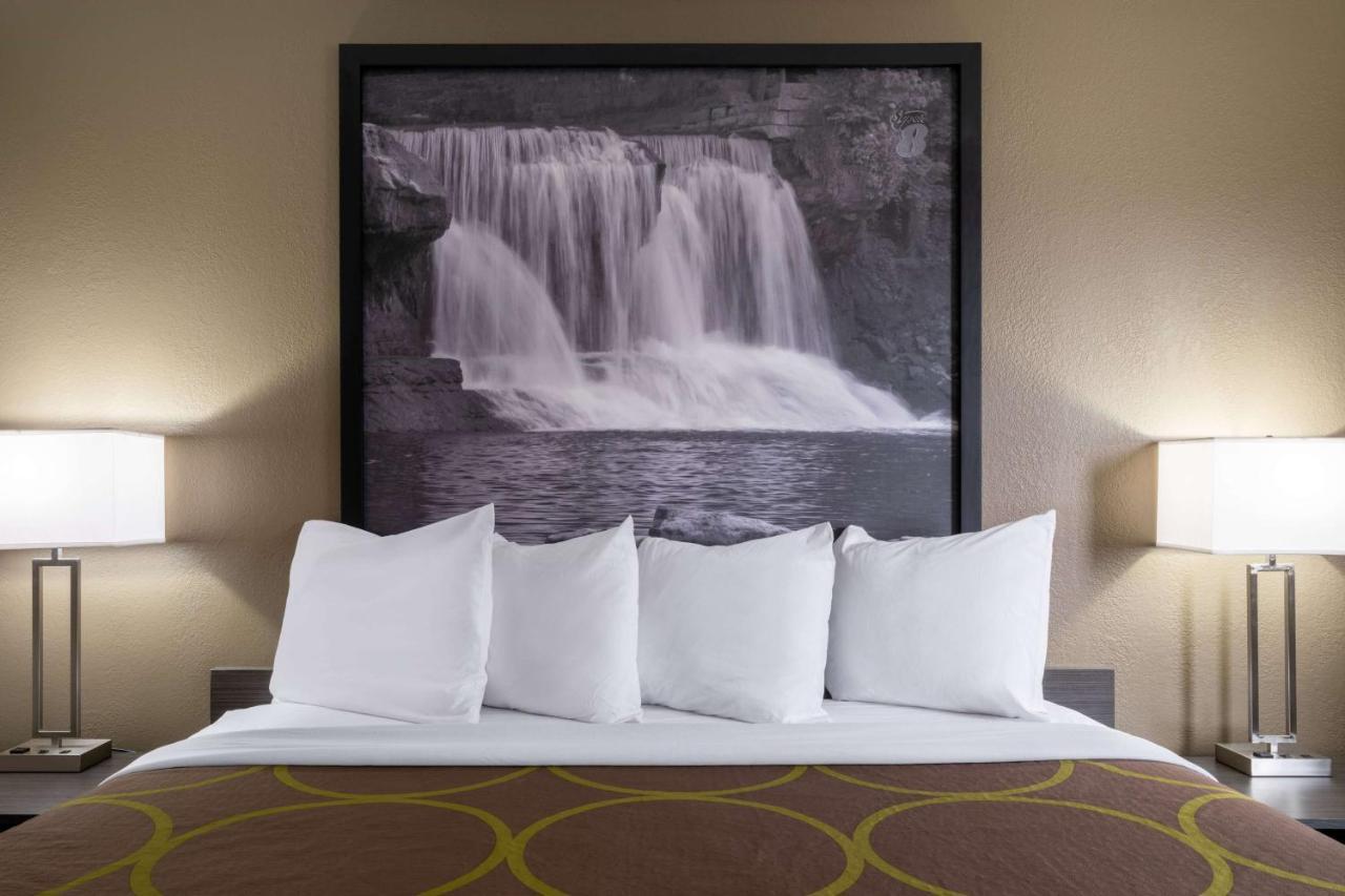 Super 8 by Wyndham Merrillville Eksteriør billede